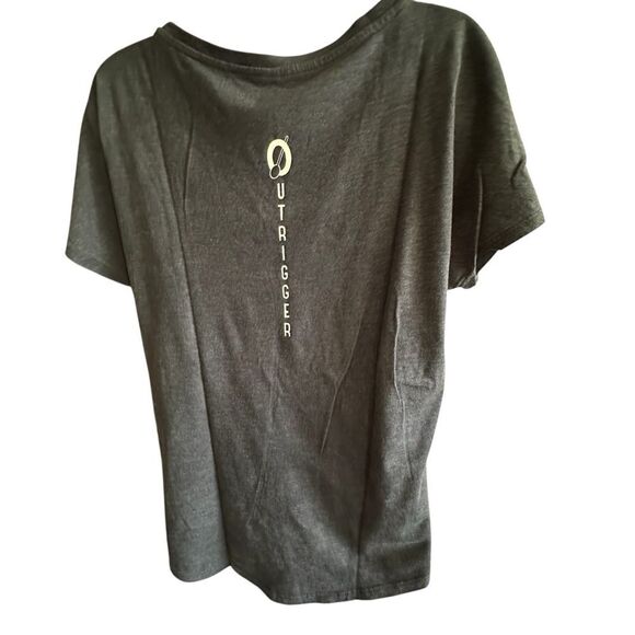 Outrigger Volleyball T-Shirt~Women’s blue heather ~no seam shoulder ~rounded hem - Picture 3 of 10